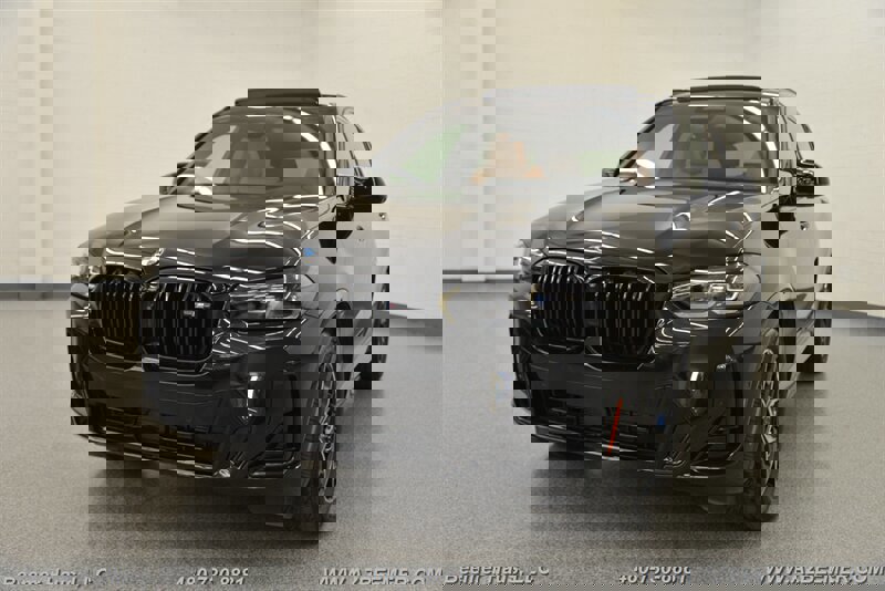 Used 2024 BMW X3 M40i image 1