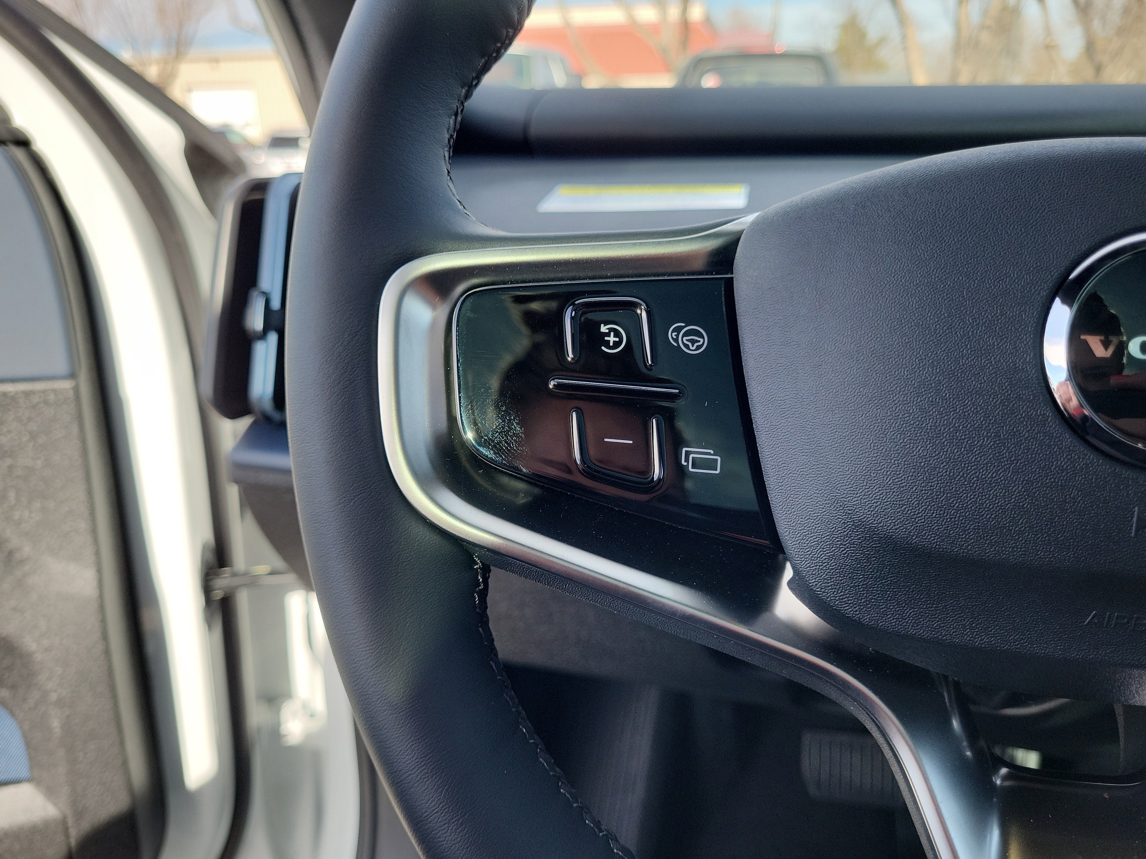 New 2026 Volvo EX30 Cross Country Ultra w/ Protection Package Premier image 10