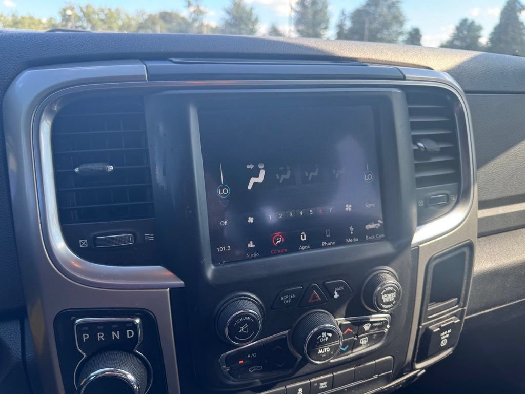 Used 2019 RAM 1500 Classic SLT w/ Luxury Group AWD/4WD image 10