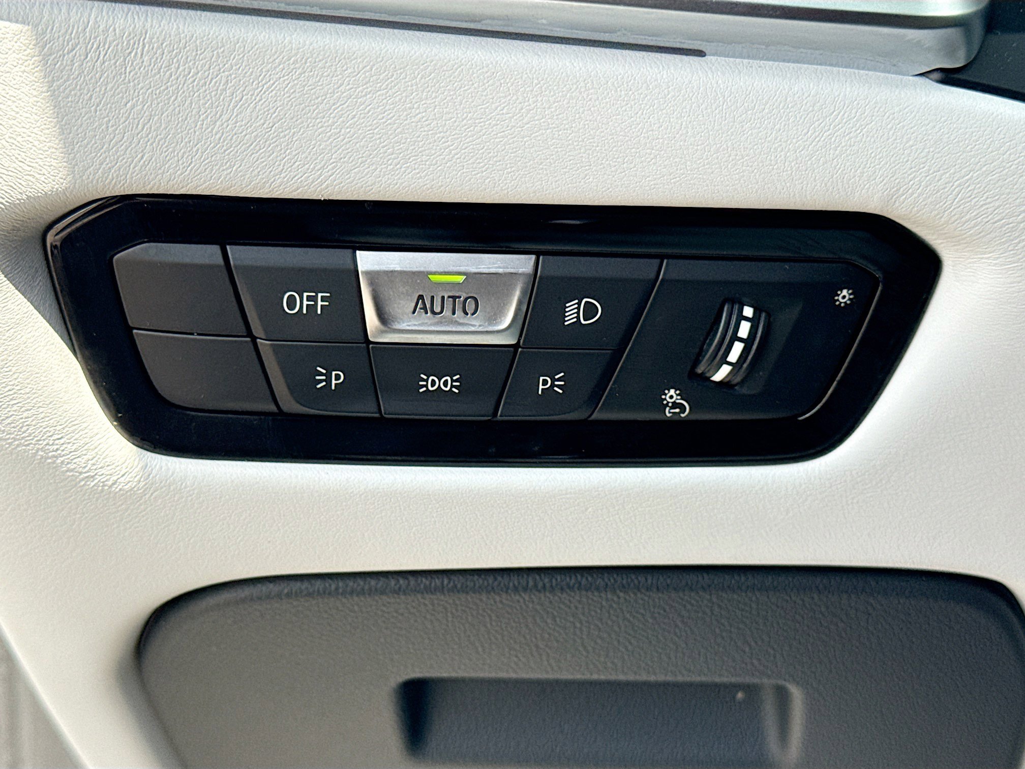 Used 2023 BMW M4 xDrive Competition image 33