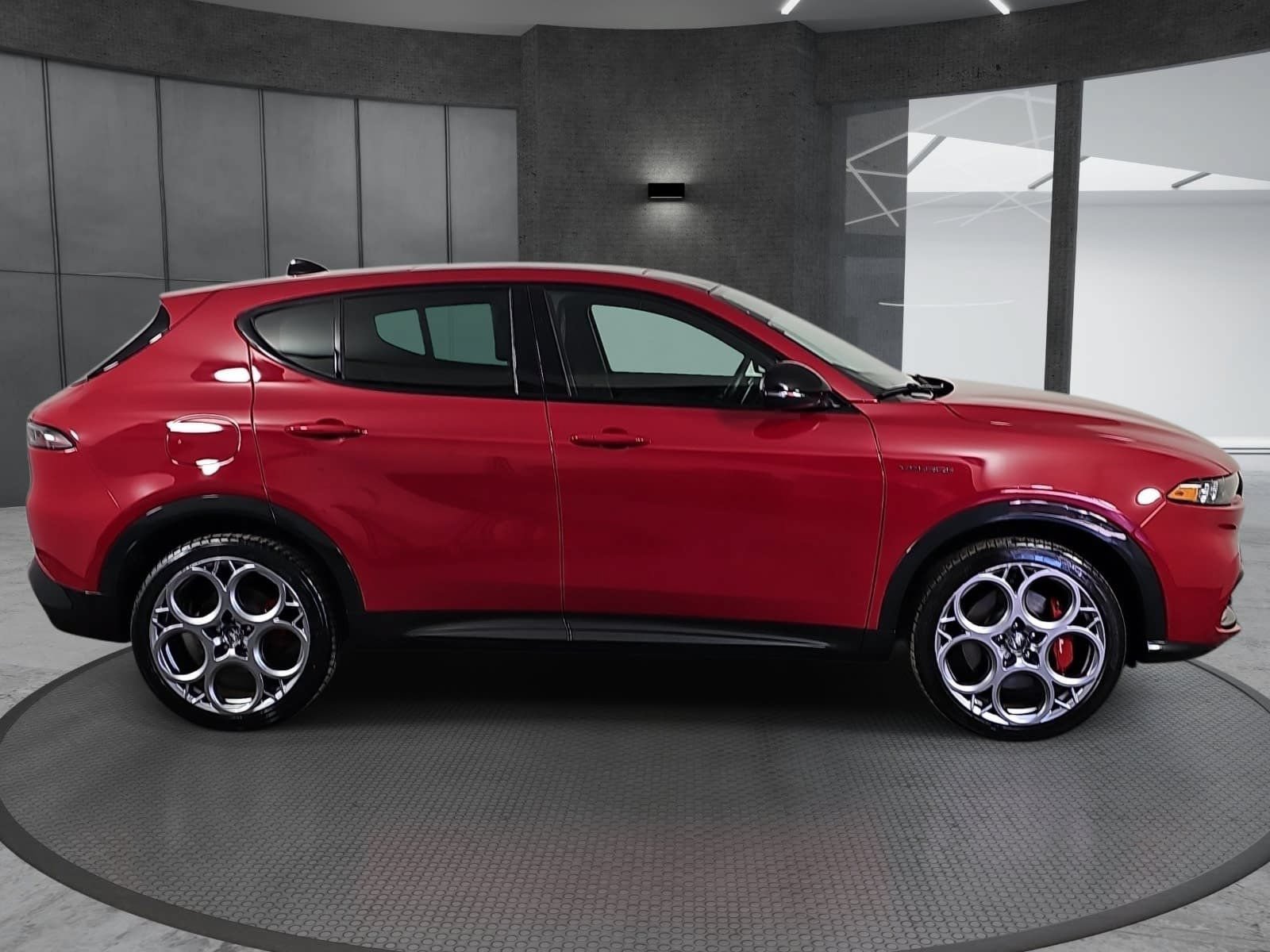 Used 2024 Alfa Romeo Tonale Veloce AWD/4WD image 4