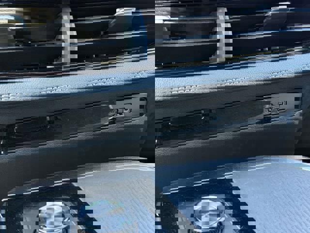 Used 2025 Buick Enclave Preferred w/ Super Cruise Package image 32