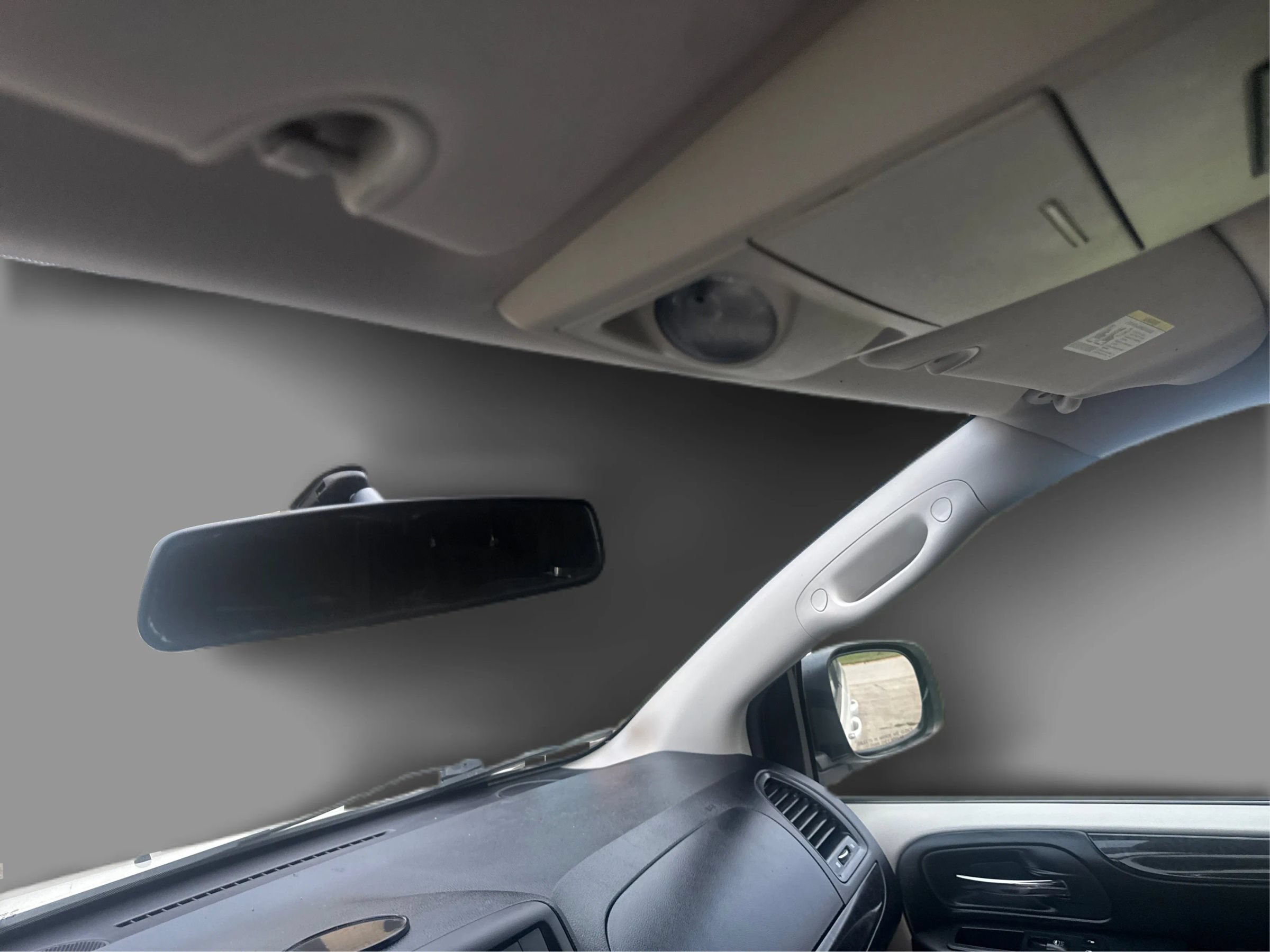 Used 2012 Dodge Grand Caravan SXT FWD image 19