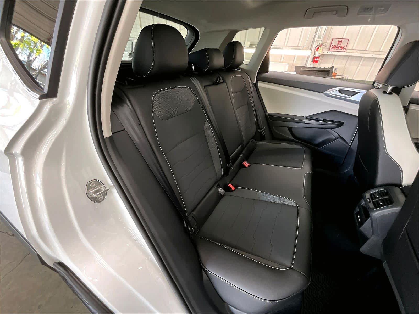 New 2026 Volkswagen Taos SE AWD/4WD image 11