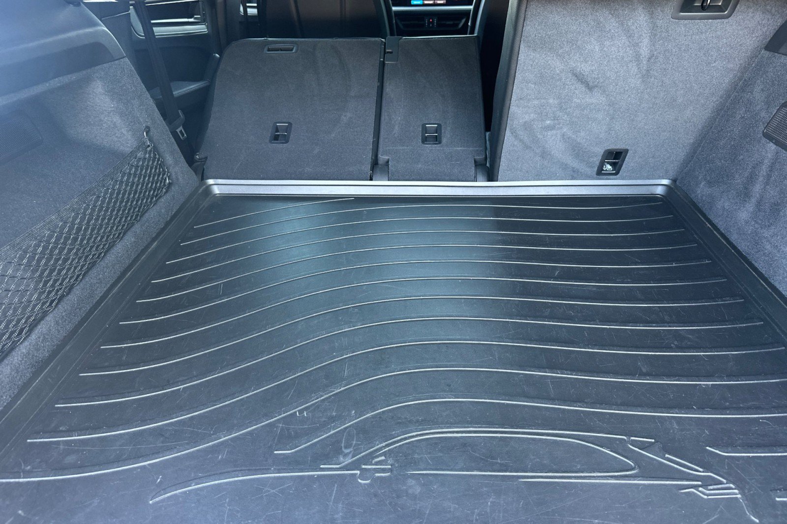 Certified 2024 Porsche Cayenne S AWD/4WD image 15