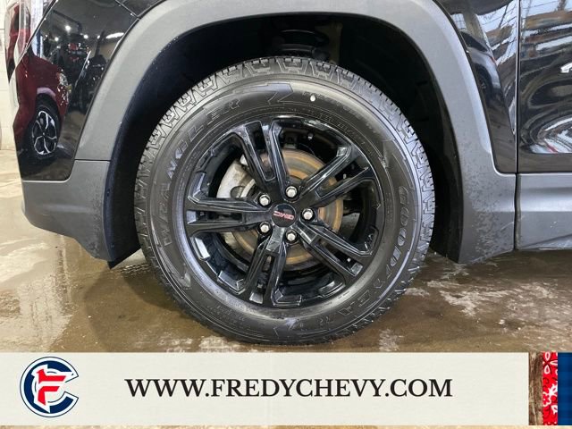 Used 2022 GMC Terrain AT4 w/ Tech Package image 11