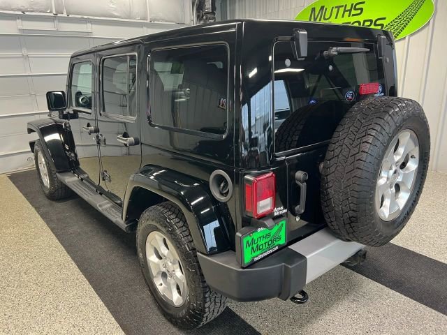 Used 2014 Jeep Wrangler Unlimited Sahara w/ Max Tow Package image 4