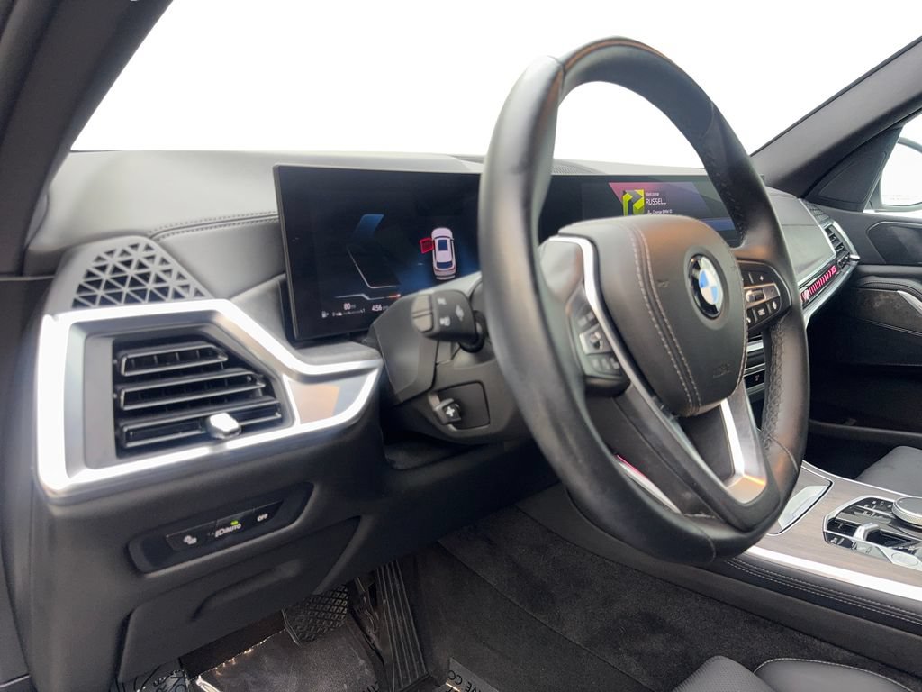 Used 2024 BMW X5 xDrive40i w/ Parking Assistance Package AWD/4WD image 51