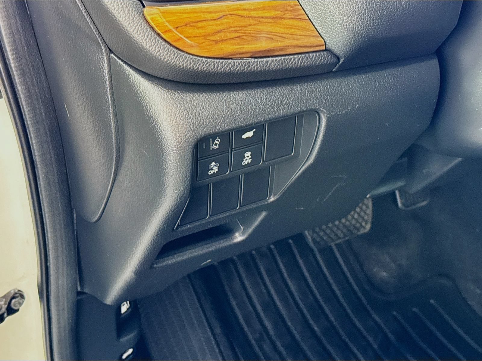 Used 2018 Honda CR-V EX-L image 8