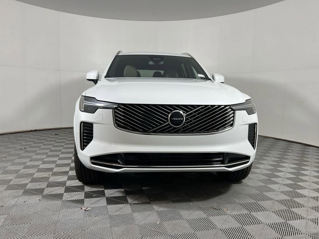 Certified 2026 Volvo XC90 B5 Core AWD/4WD image 4
