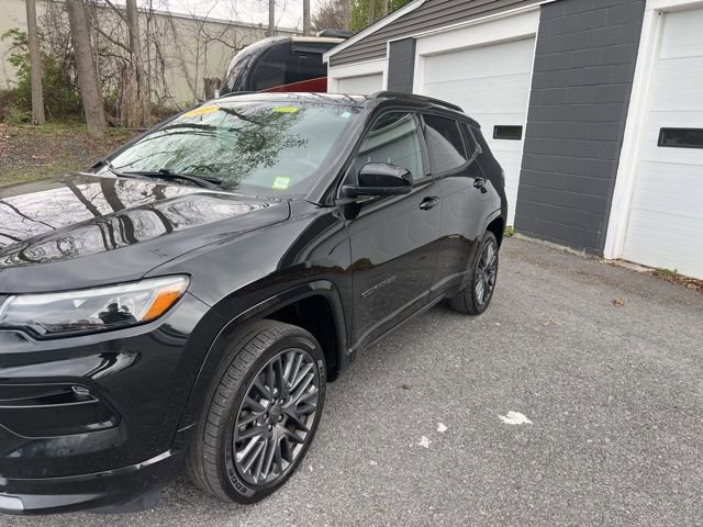 Used 2022 Jeep Compass High Altitude AWD/4WD image 3