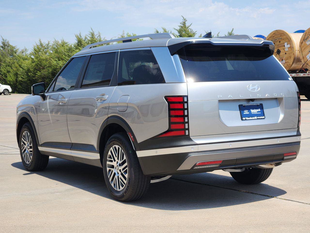 New 2027 Hyundai Palisade SEL FWD image 3