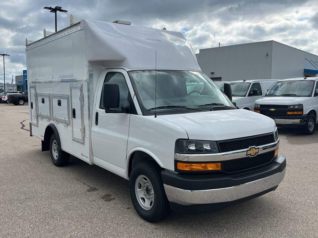 New 2025 Chevrolet Express 3500 w/ Power Convenience Package image 41