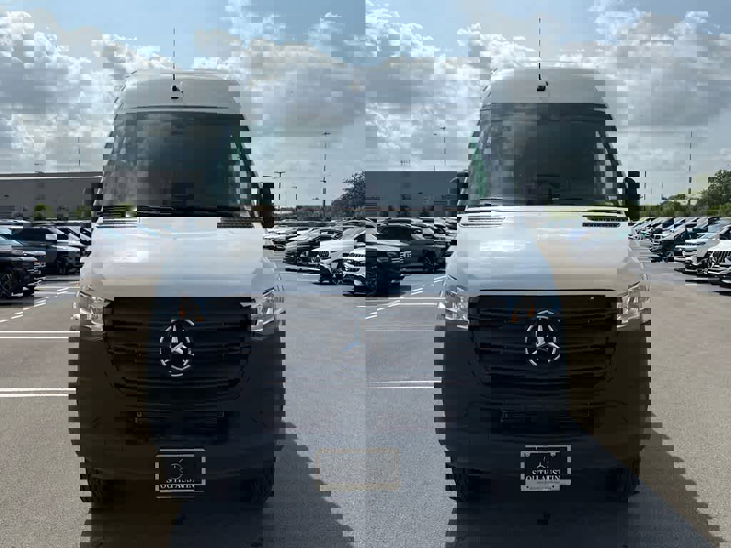 New 2025 Mercedes-Benz Sprinter 2500 image 2