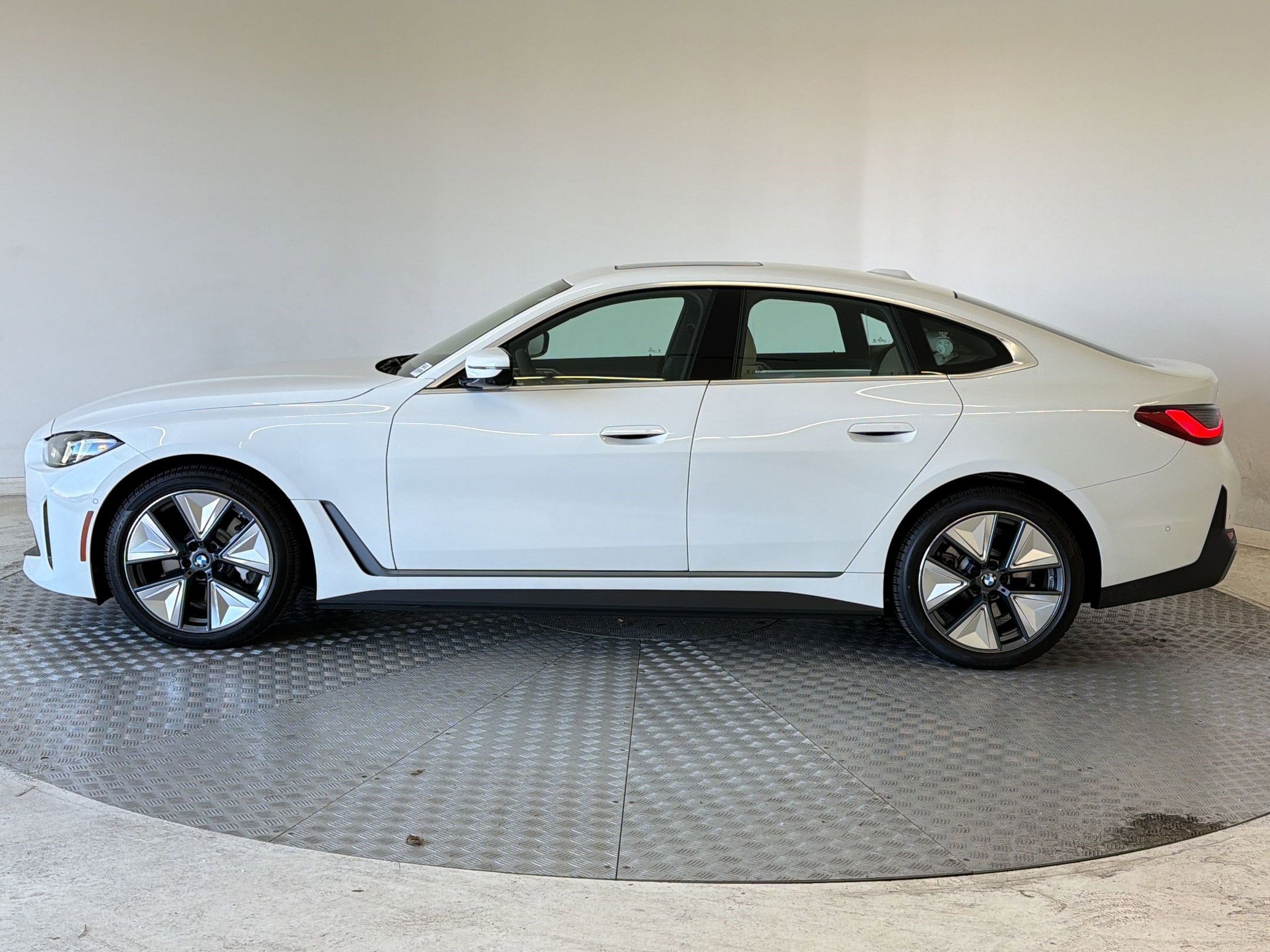 New 2026 BMW i4 xDrive40i w/ Premium Package AWD/4WD image 2