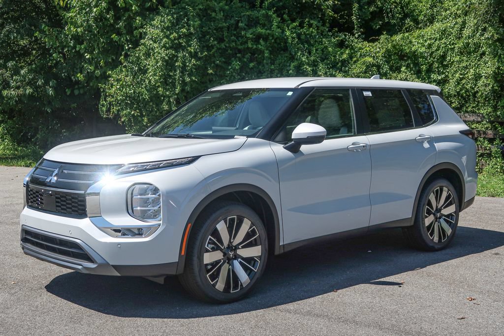 New 2026 Mitsubishi Outlander SE FWD image 1
