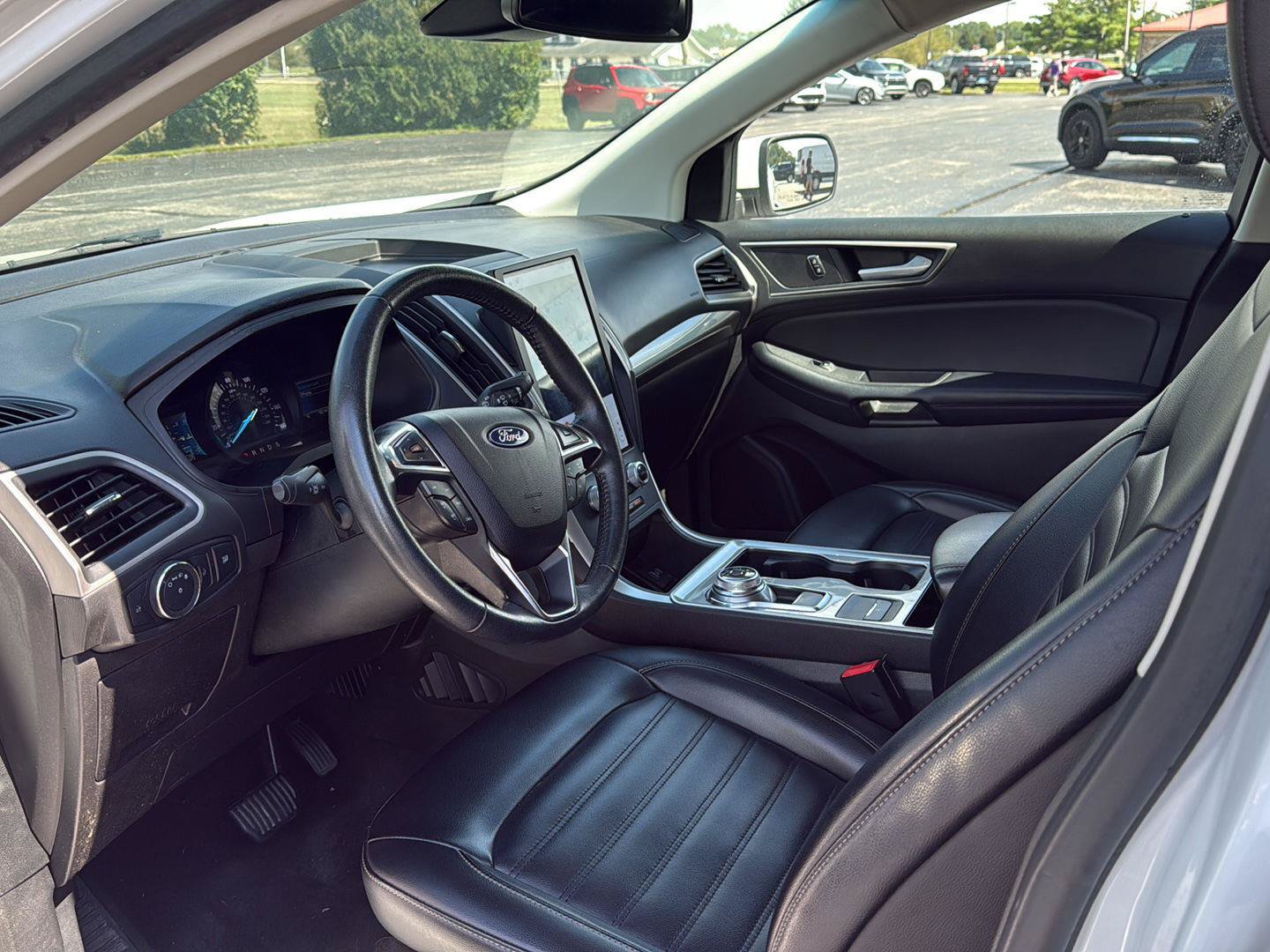 Used 2023 Ford Edge SEL AWD/4WD image 8