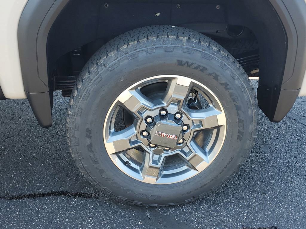 New 2026 GMC Sierra 2500 SLE w/ SLE Value Package; image 5