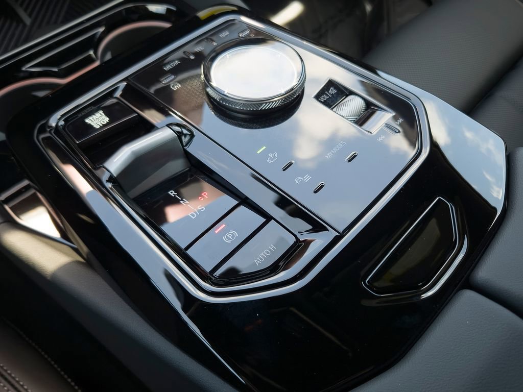 New 2027 BMW 530i RWD image 10