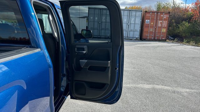 Used 2018 Chevrolet Silverado 1500 LT w/ All Star Edition image 45