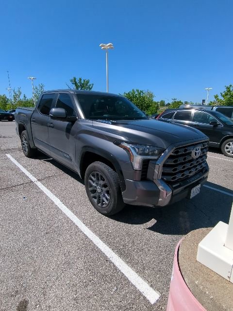 Used 2024 Toyota Tundra Platinum AWD/4WD image 8