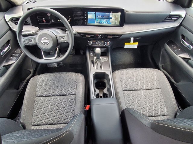 New 2025 Nissan Kicks SV w/ Illumination Package image 20