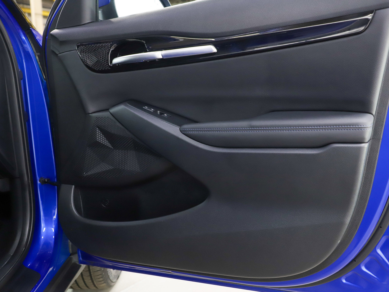 Used 2023 Kia Seltos Nightfall Edition image 9