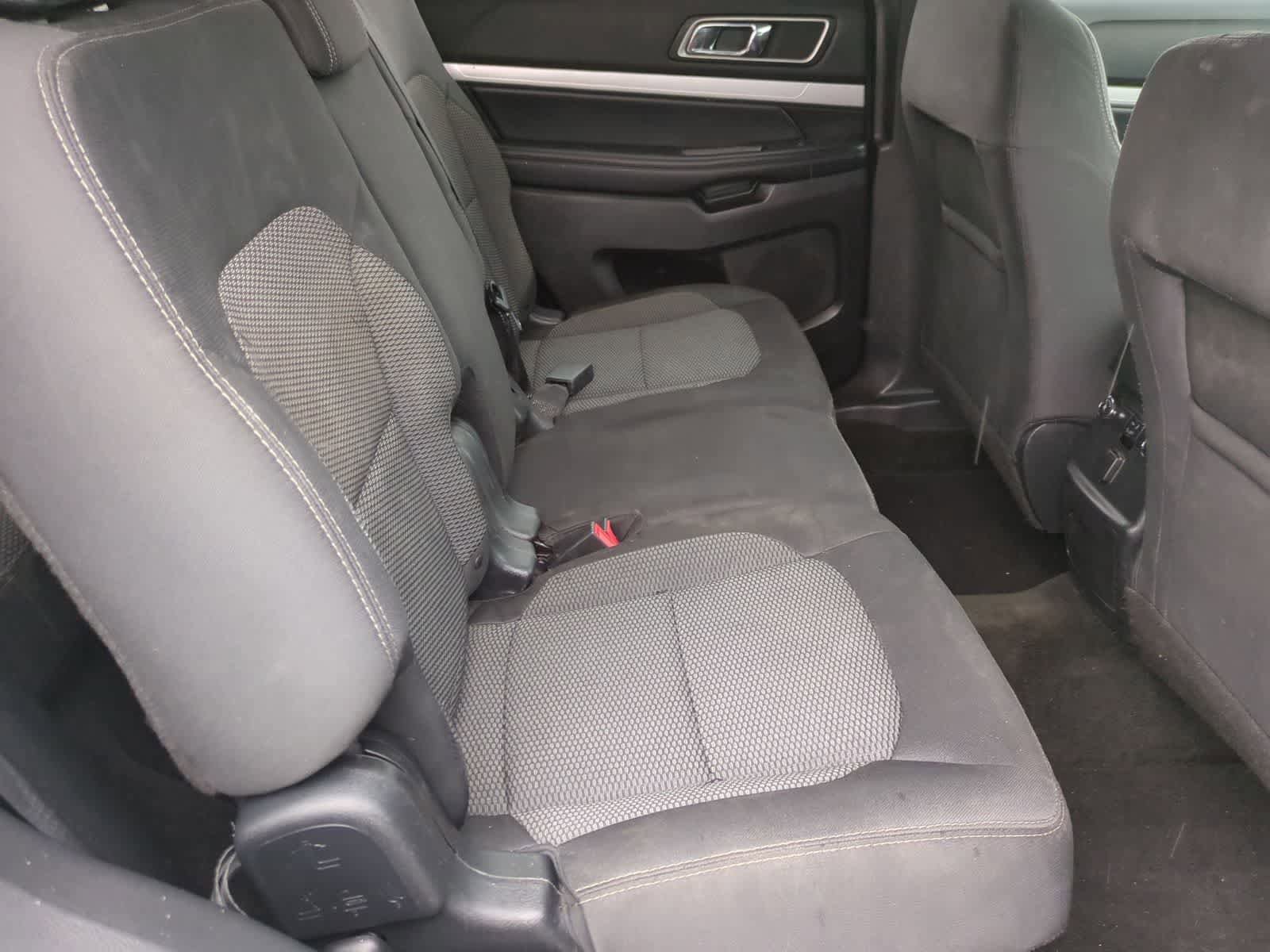 Used 2017 Ford Explorer XLT AWD/4WD image 20