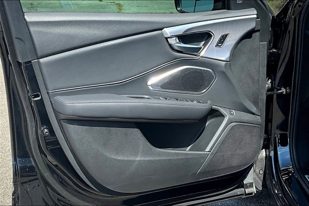 Used 2024 Acura RDX SH-AWD image 19