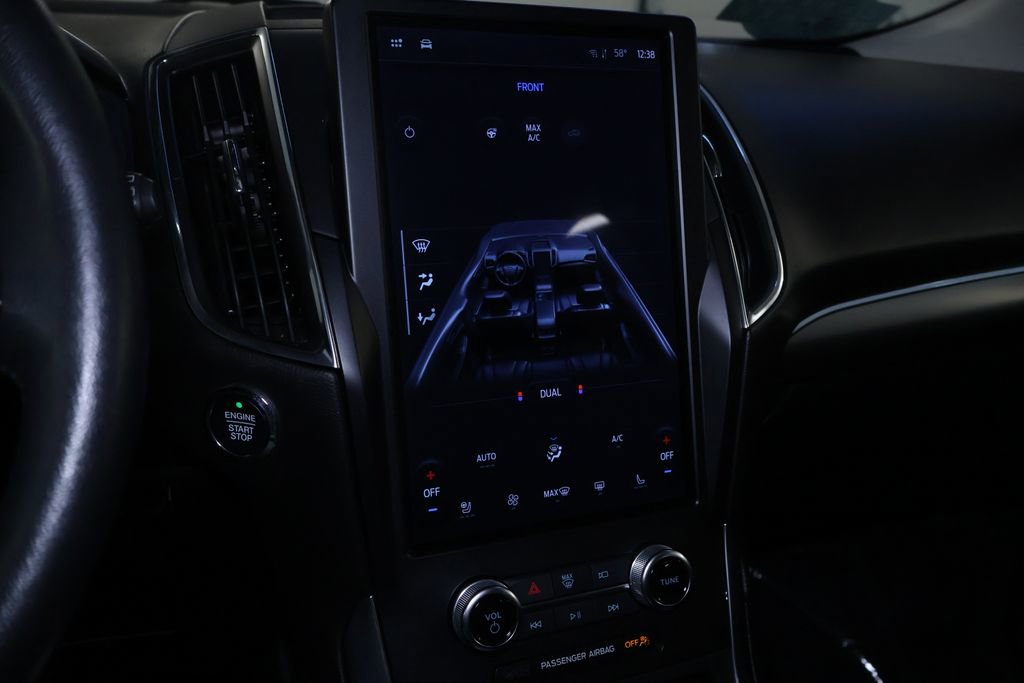 Used 2024 Ford Edge Titanium image 28