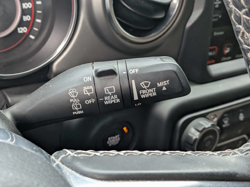Used 2021 Jeep Wrangler Unlimited Rubicon AWD/4WD image 25