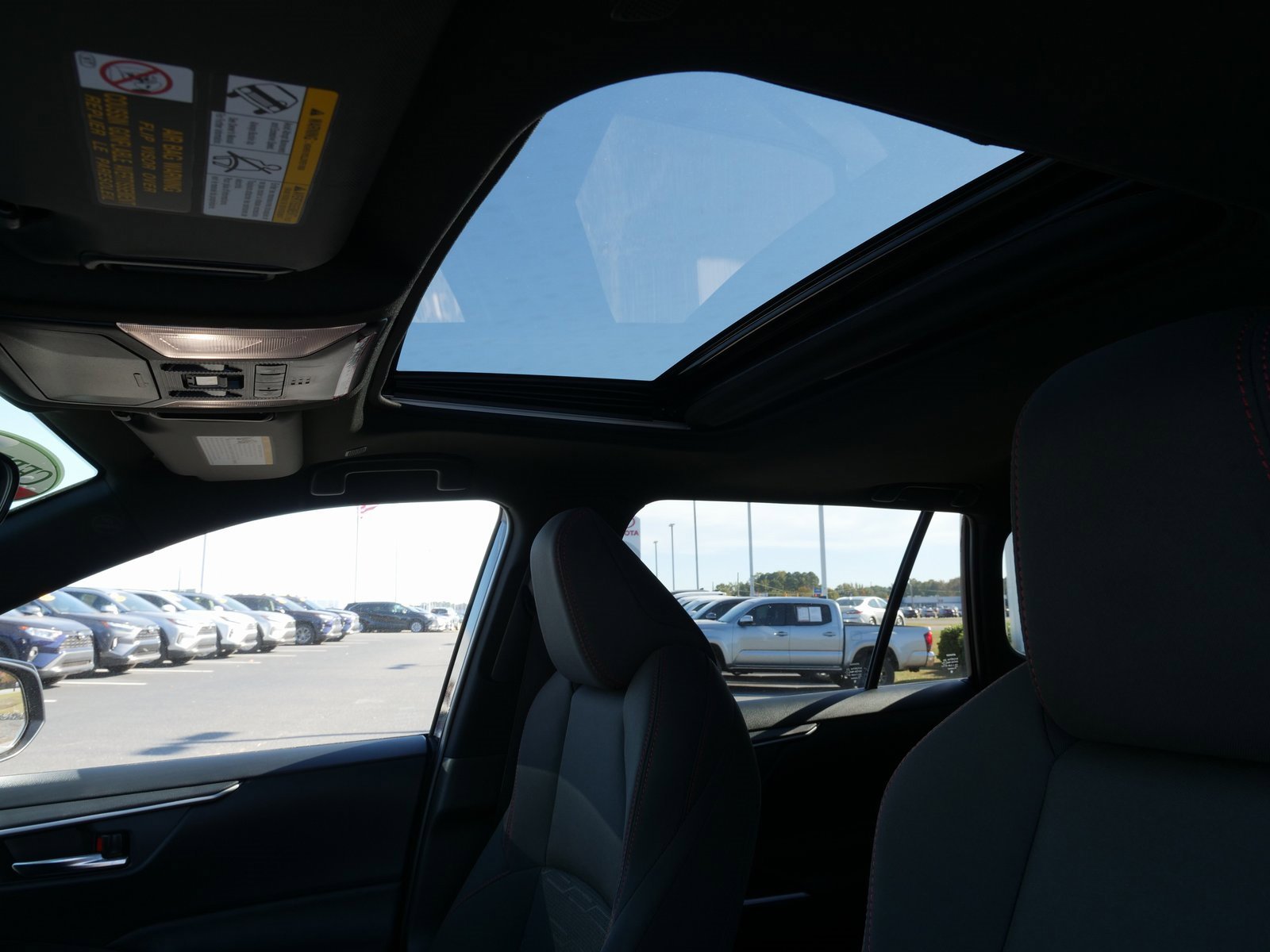 Used 2024 Toyota RAV4 SE image 21