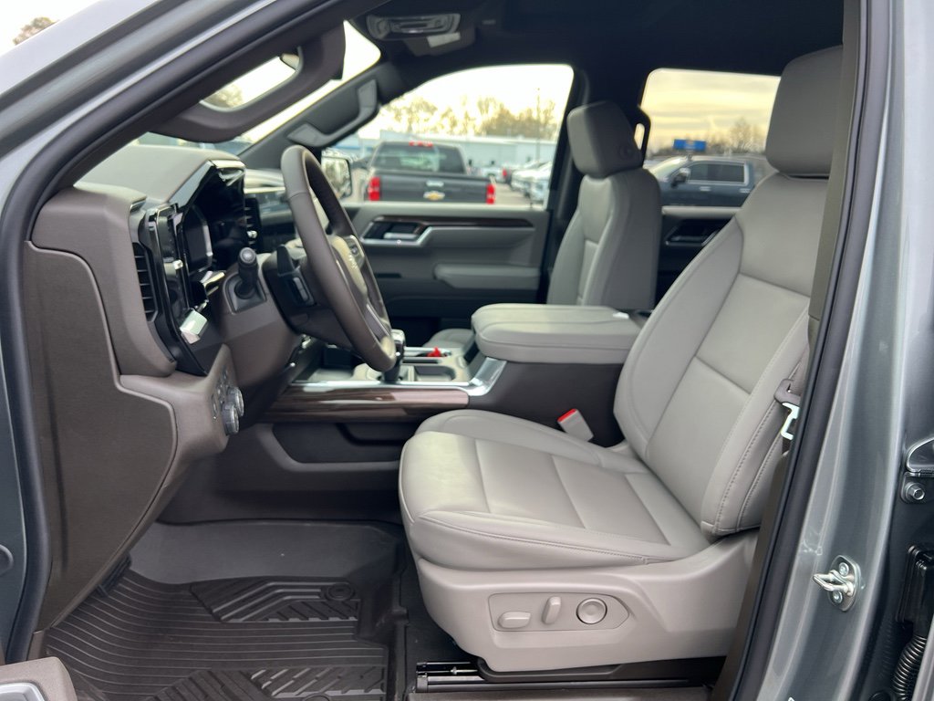 New 2026 Chevrolet Silverado 1500 RST w/ RST All Star Premium Package image 15