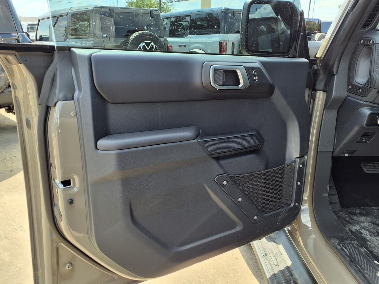 New 2026 Ford Bronco Outer Banks AWD/4WD image 22
