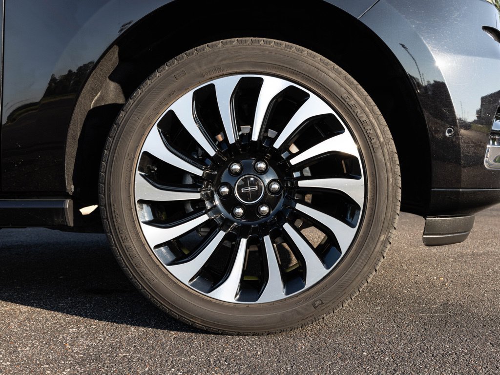 Used 2022 Lincoln Navigator L Black Label AWD/4WD image 71
