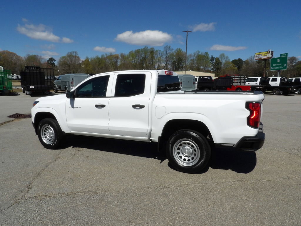 Used 2023 Chevrolet Colorado W/T RWD image 4