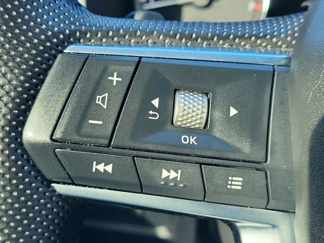 Used 2023 Mitsubishi Outlander SE image 25