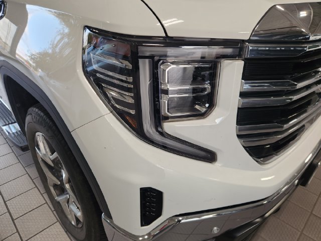 Used 2024 GMC Sierra 1500 SLT RWD image 5