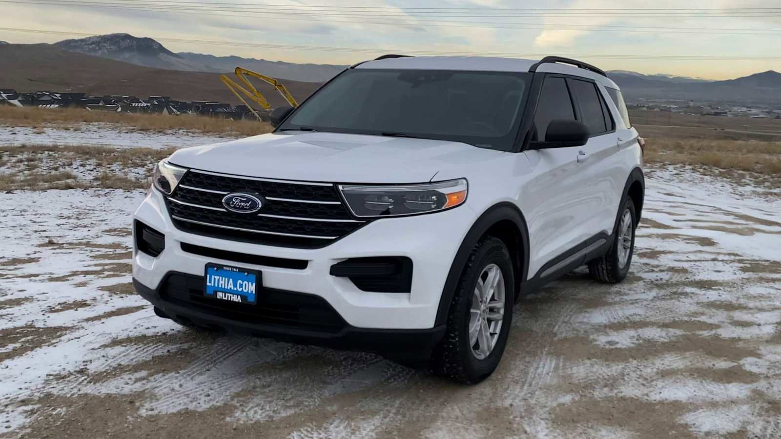 Used 2022 Ford Explorer XLT image 4