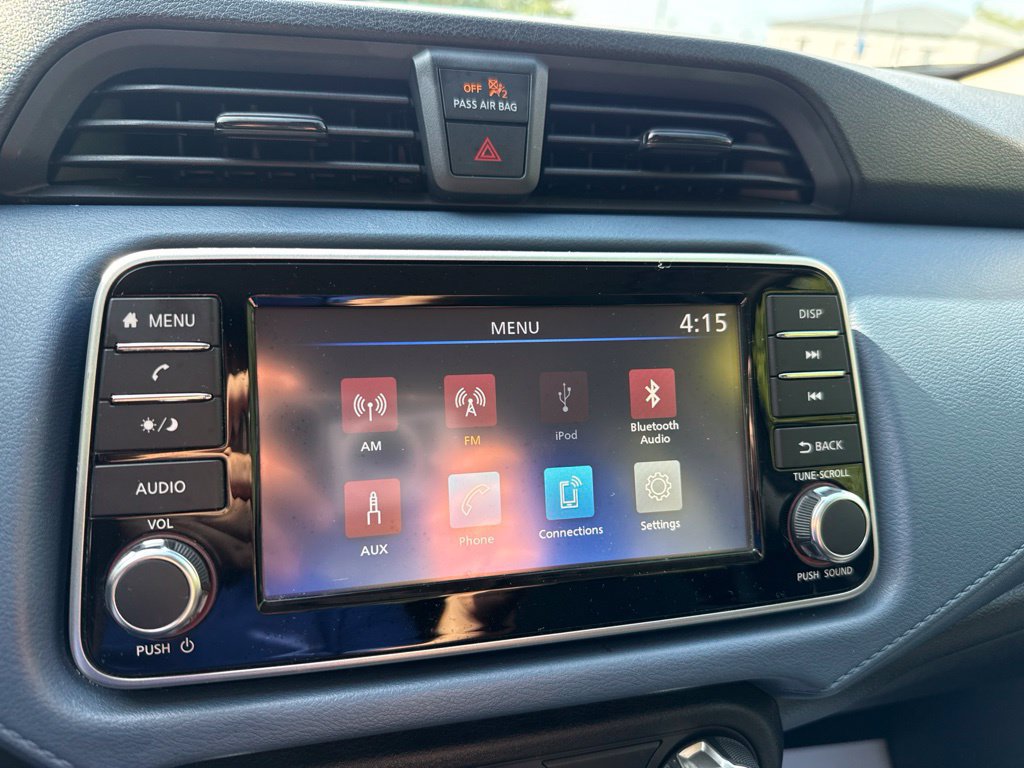 Used 2025 Nissan Versa SV FWD image 22