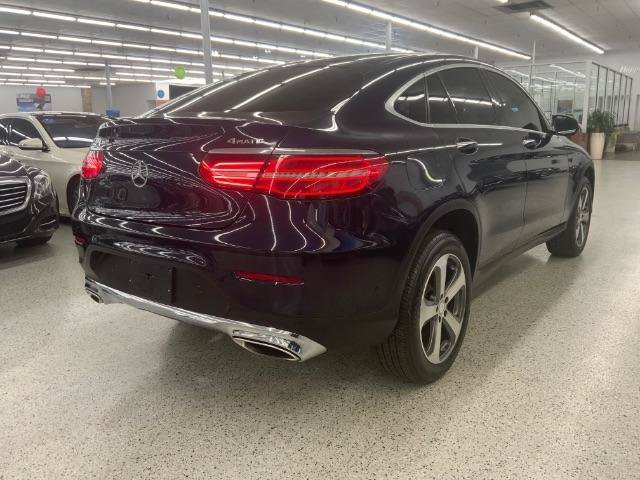 Used 2017 Mercedes-Benz GLC 300 4MATIC Coupe image 5