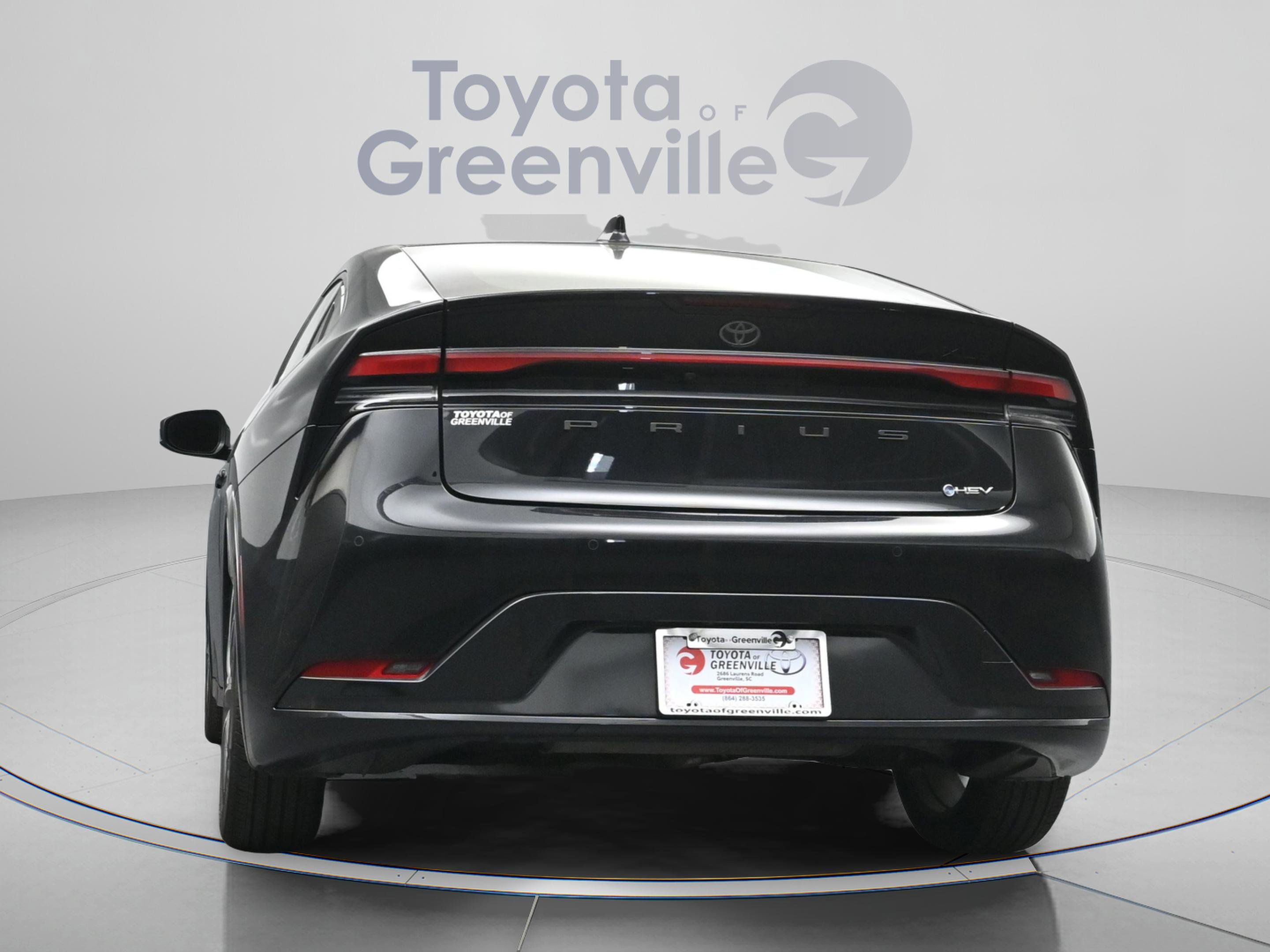 Used 2025 Toyota Prius XLE FWD image 11