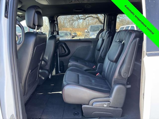 Used 2019 Dodge Grand Caravan GT image 23