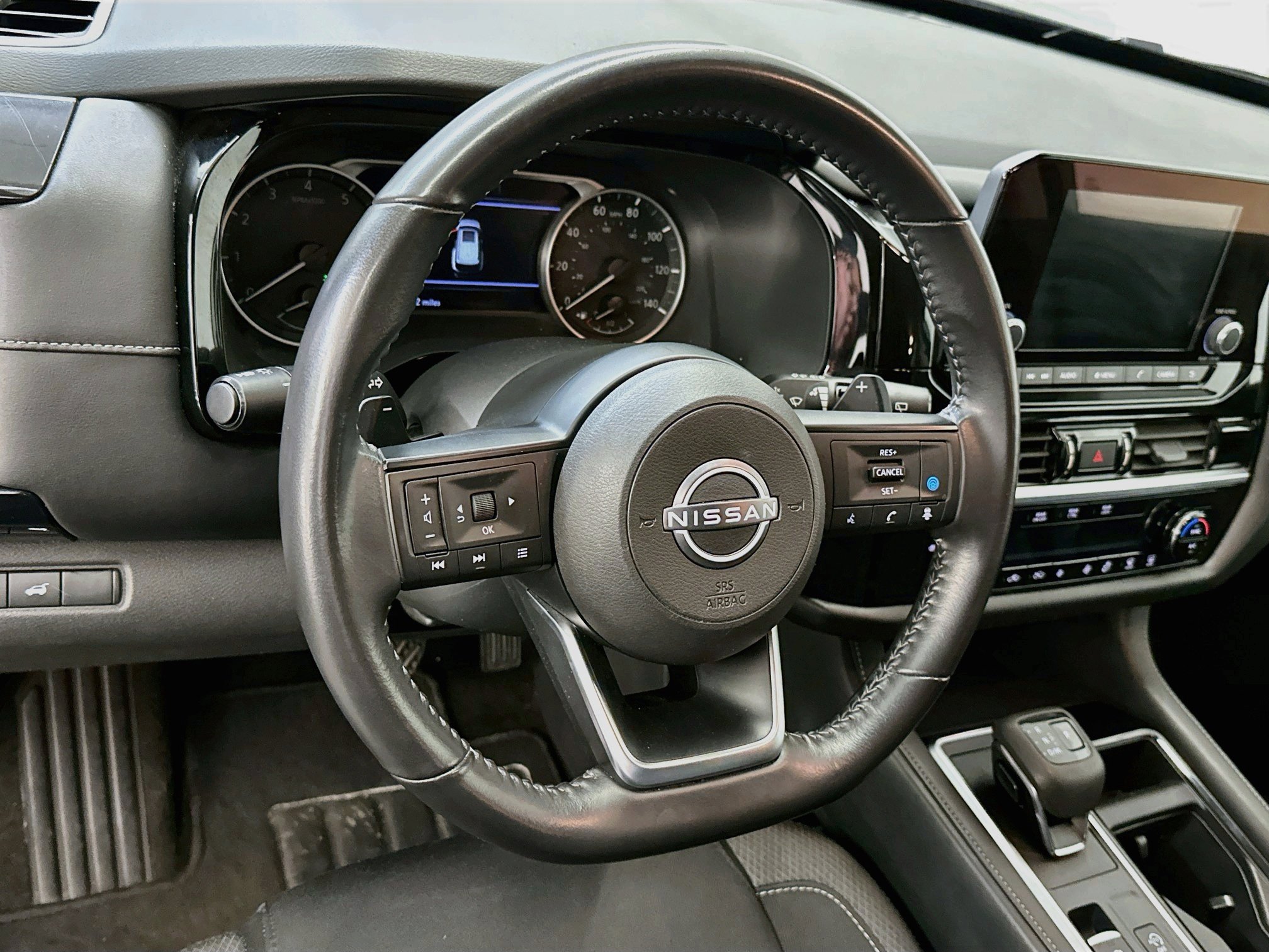 Used 2025 Nissan Pathfinder SV AWD/4WD image 18