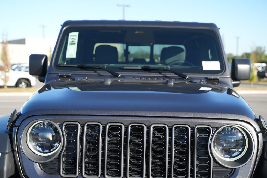 New 2026 Jeep Gladiator Sport w/ Dual Top Group AWD/4WD image 41