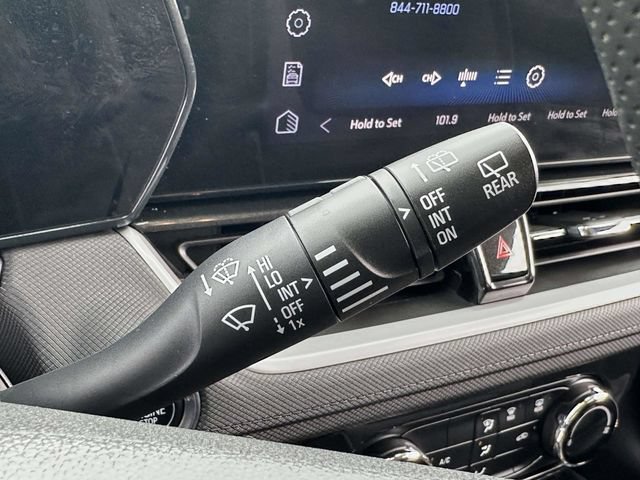 Used 2025 Chevrolet TrailBlazer LT AWD/4WD image 12