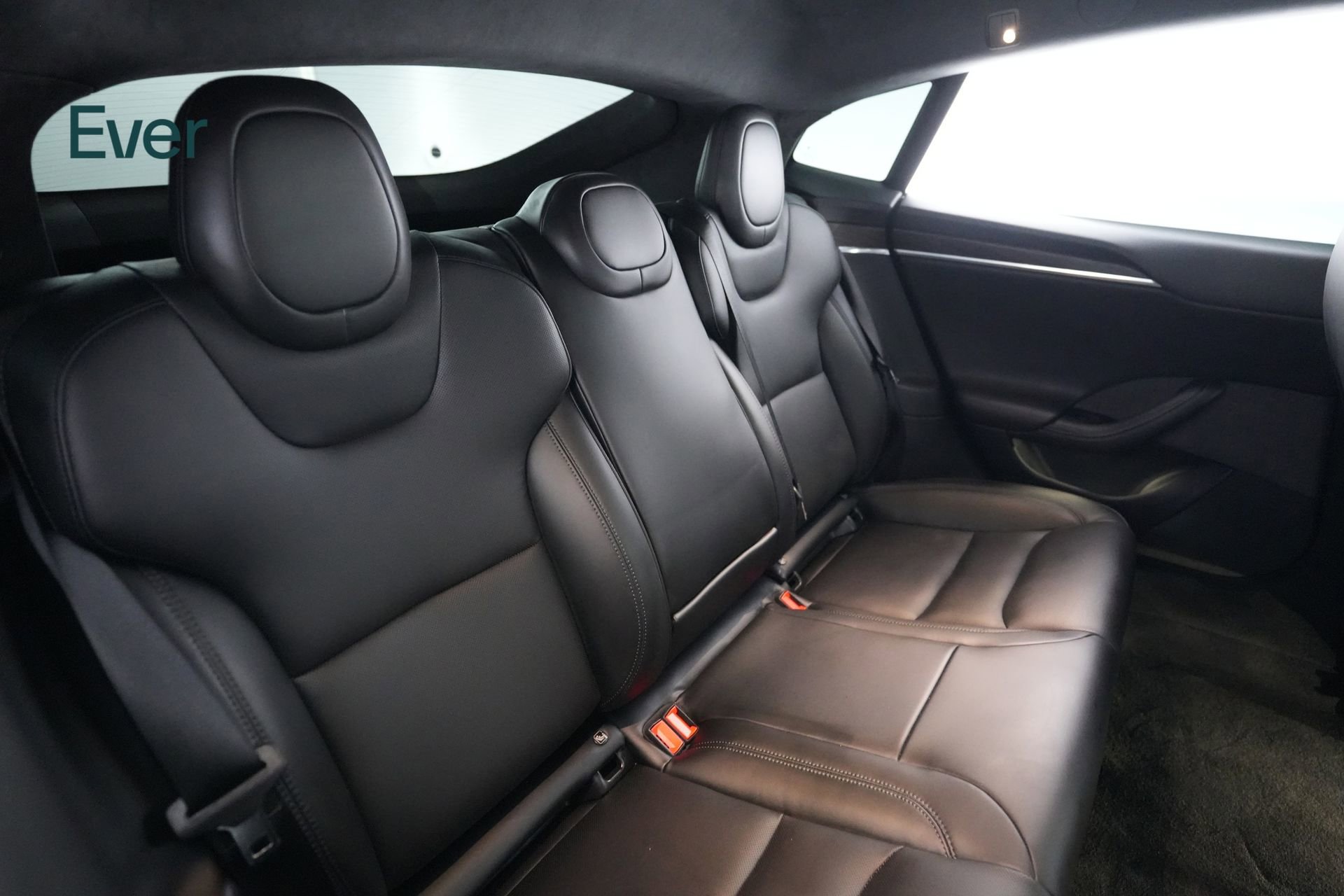 Used 2024 Tesla Model S image 5