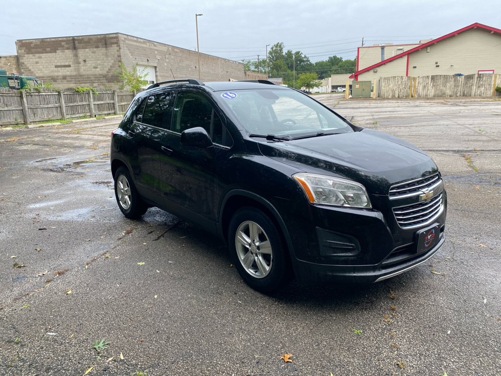 Used 2016 Chevrolet Trax LT w/ LPO, Cargo Package FWD image 7