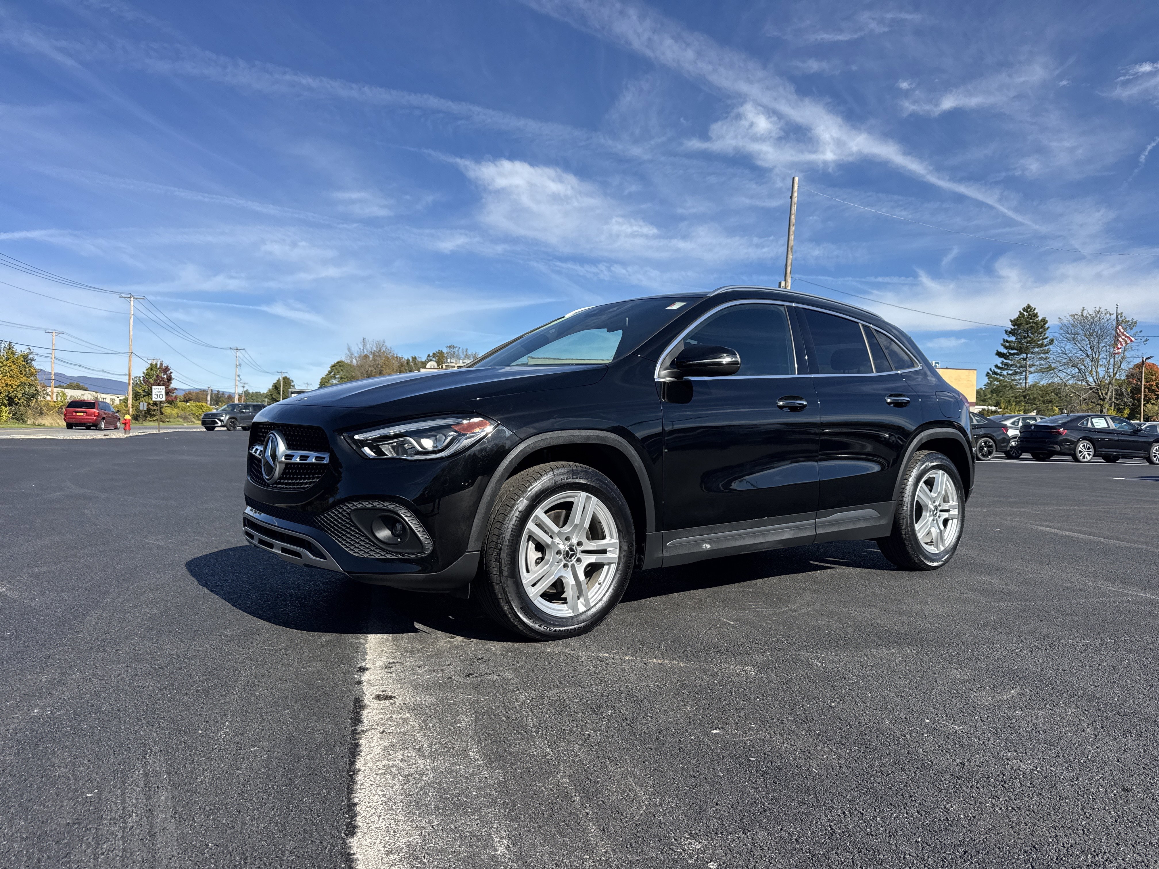 Used 2021 Mercedes-Benz GLA 250 4MATIC w/ Premium Package