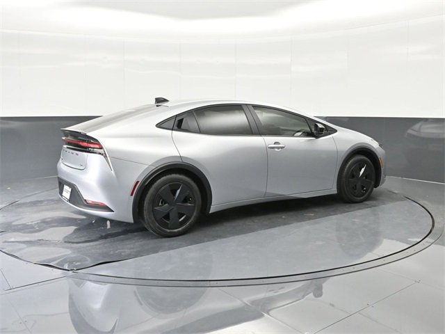 New 2026 Toyota Prius LE image 15